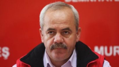 Schimbarea din funcţie a prefectului de Mureş, Vasile-Liviu Oprea, nu are legătură cu semnarea ordinului de încetare a mandatului primarului Sighişoarei, Ioan Dorin Dăneşan