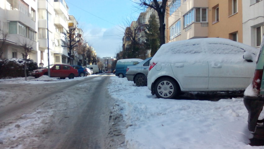 Ulițele din satele mureșene sunt curătate de zăpadă, mai puțin drumurile secundare din Tg.Mureș