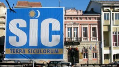 Forumul Civic al Românilor din judeţele Covasna, Harghita şi Mureş solicită înlăturarea panoului „SIC-Ţinutul secuiesc”