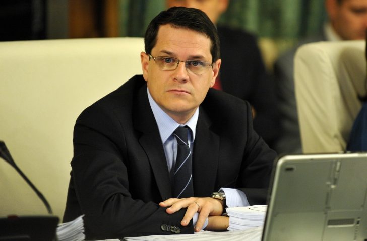 Directorul SRI, Edward Hellwig, la Comisia de control al activităţii SRI