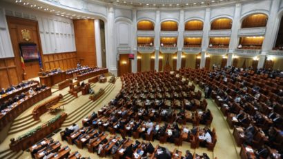 O reuniune tehnică a reprezentanţilor partidelor parlamentare pe tema codului fiscal este prevăzută pentru astăzi