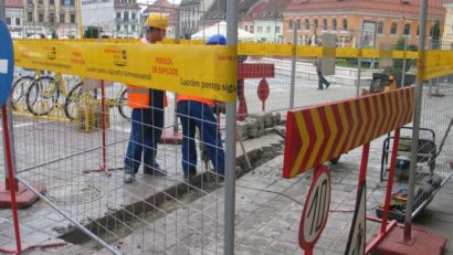 Lucrările din Piaţa Sfatului din Brașov se apropie de final