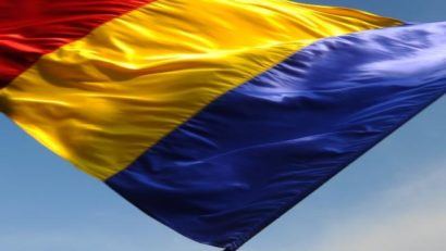 Prefectura Covasna sesizează Pachetul în legătură cu nearborarea tricolorului