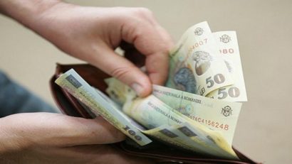 Guvernul a majorat salariul minim pe economie