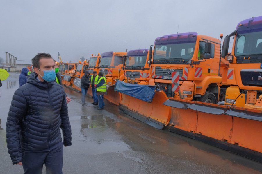 Primarul Braşovului: Suntem pregătiţi pentru deszăpezire