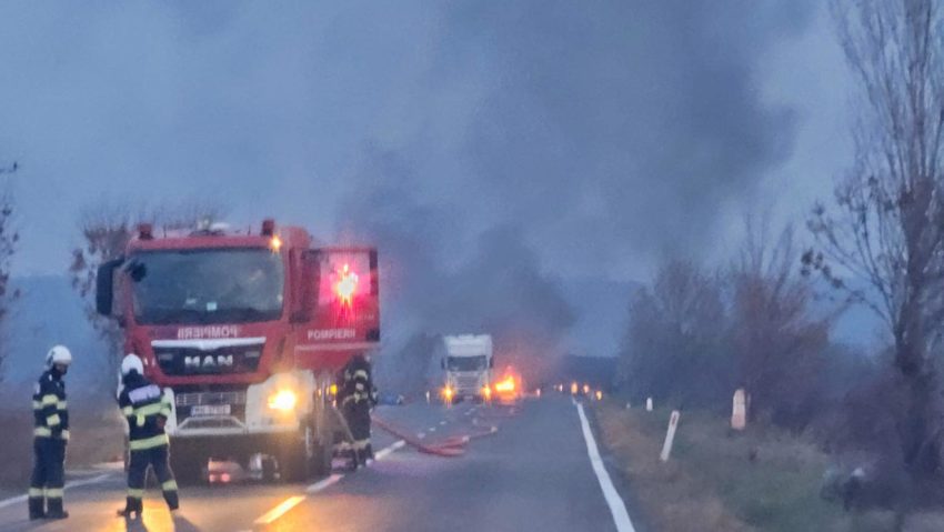 Pericol de explozie pe Drumul Naţional 72, între localităţile Adânca şi Săcueni, din judeţul Dâmboviţa